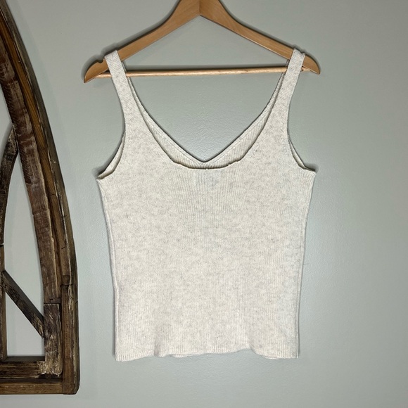 Old Navy Cropped Sweater Tank - Picture 2 of 3